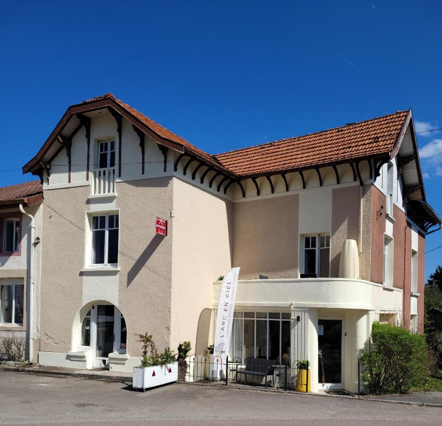 L'Arc En Ciel Bed & Breakfast Bleurville Bagian luar foto